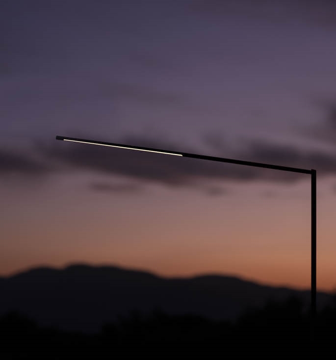 Elegant Bella Gulvlampe L1050 til Indendørs og Udendørs