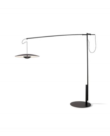 Elegant Wenge Gulvlampe – Multifunktionel Belysningstilbud