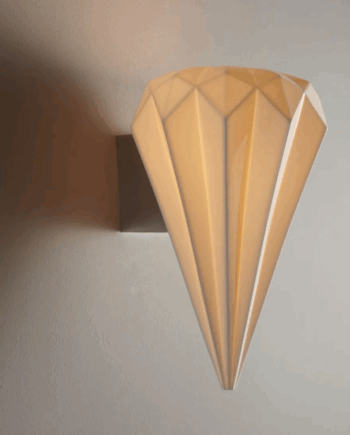 Hatton Porcelæn Væglampe – Elegant Belysning til Dit Hjem