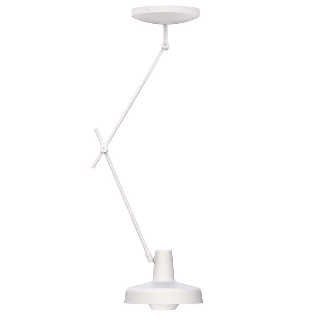 Elegant Hvid Arigato Loftlampe – Ideel til Moderne Hjem