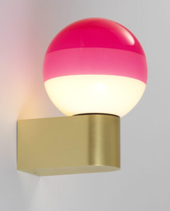 Magisk Lyserød Væglampe fra Marset – Unik Belysning!