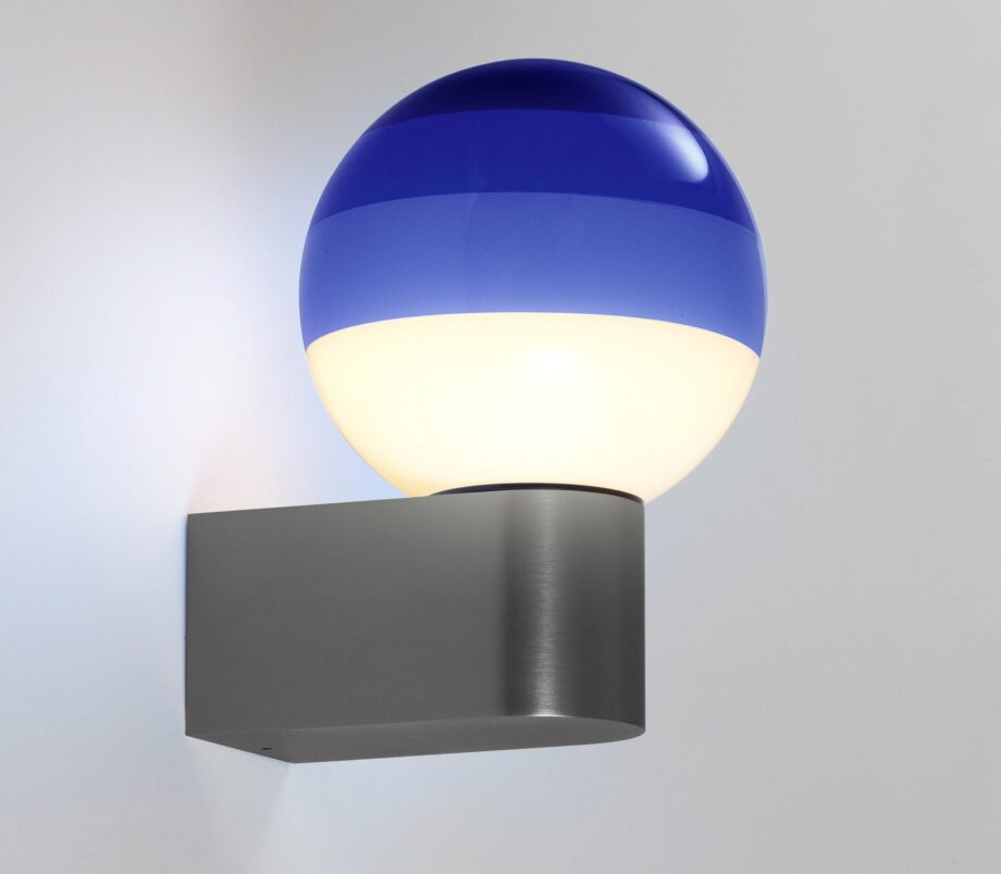 Dipping Light Væglampe – Grafit og Blå Design Belysning