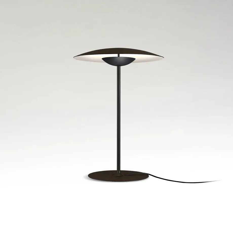 Elegant Wenge Bordlampe – Stilfuld Belysning til Hjemmet