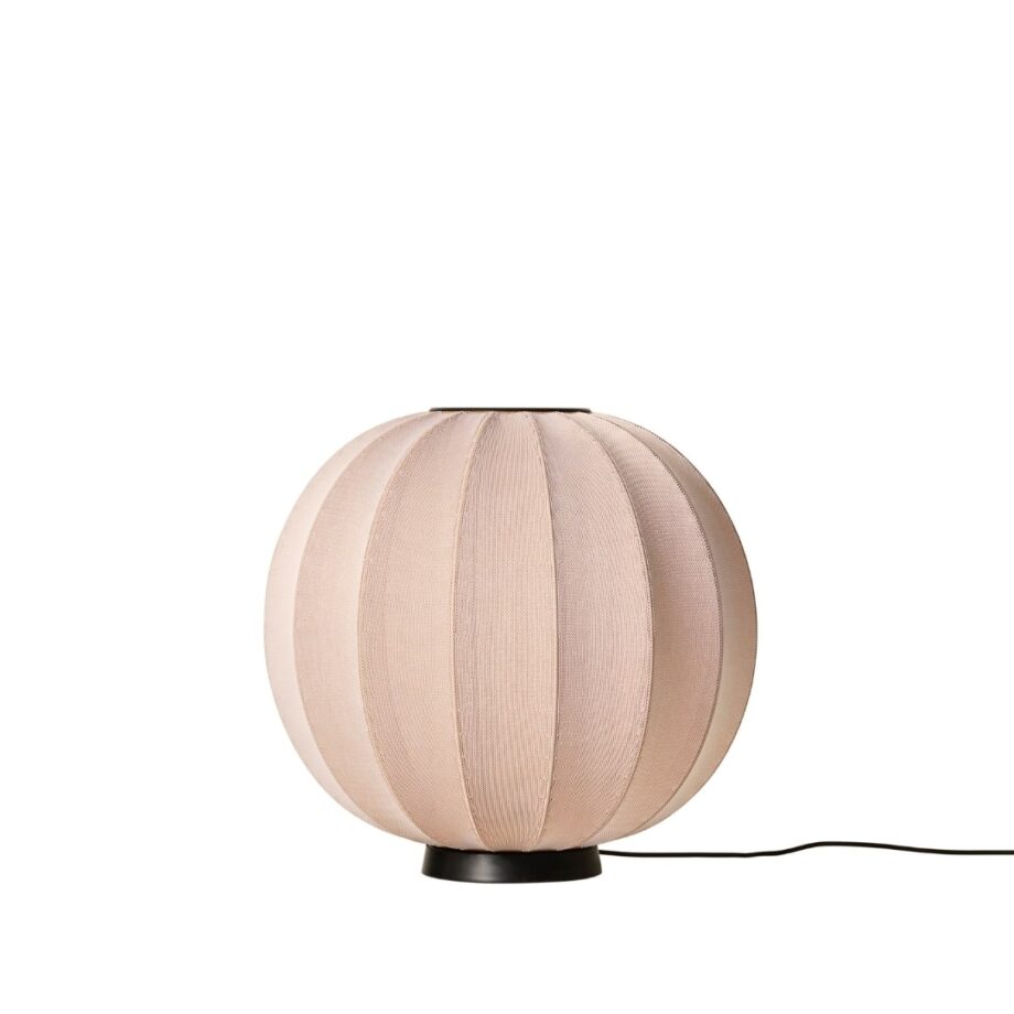 Beige Håndlavet Knit-Wit Gulvlampe – Elegant Belysning!