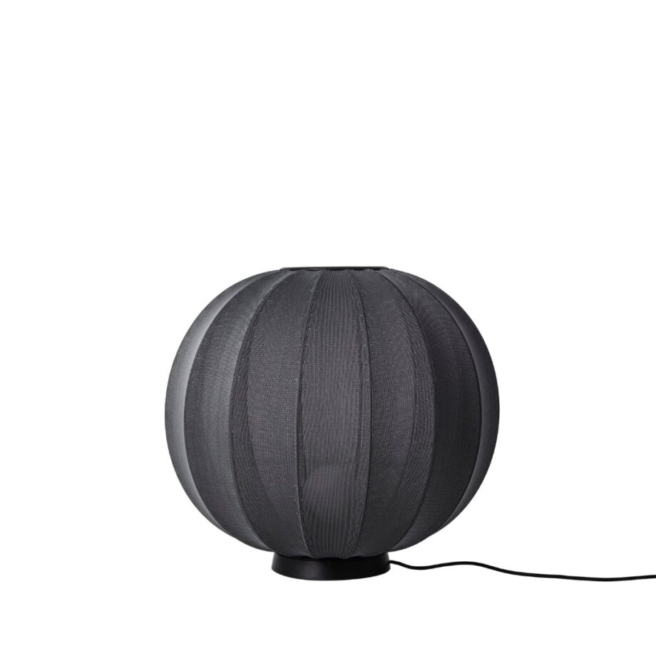 Eksklusiv Sort Gulvlampe fra Knit Wit – Elegant Design