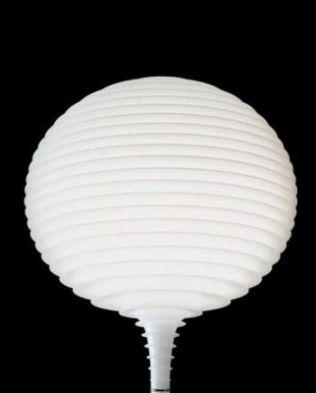 Elegant Flow Gulvlampe fra Rotaliana til Dit Hjem