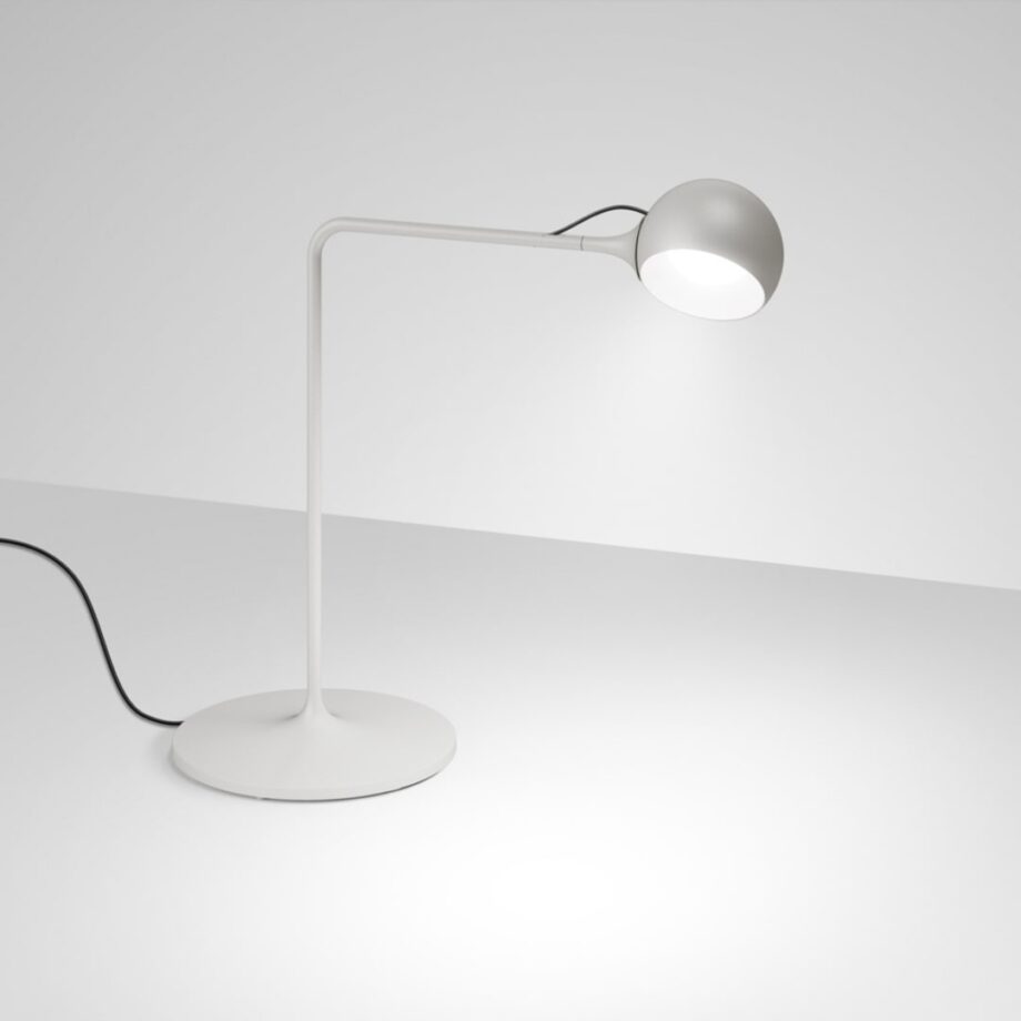 Hvid Ixa Bordlampe Grå Artemide - Artemide Lampoo  - 8.052.993.109.026