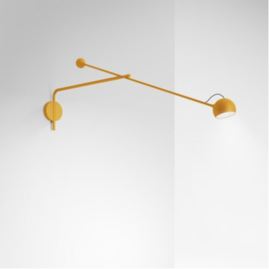 Gul Ixa Arm Væglampe fra Artemide – Elegant Design